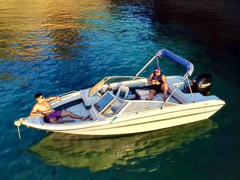 Yacht charter Sant Antoni de Portmany cheap Freedom 180