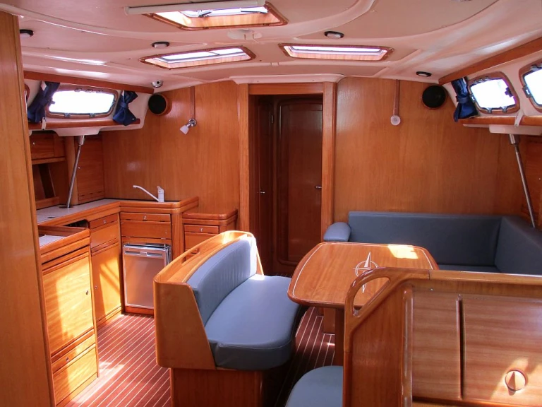 Bareboat Rental Sailboat Bavaria with a boat licence