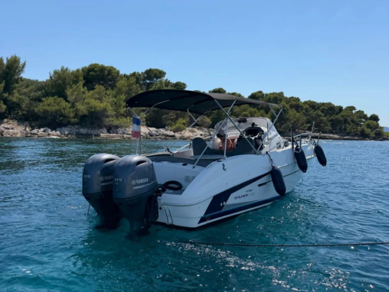 Motorboat for rent Mandelieu-la-Napoule at the best price