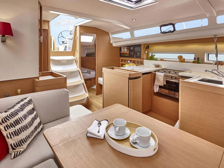 Boat rental Jeanneau Sun Odyssey 440 in Murter-Kornati on Samboat