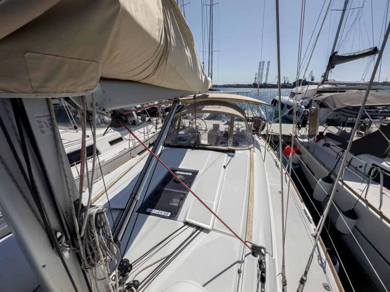 Boat rental Jeanneau Sun Odyssey 449 in Pula on Samboat