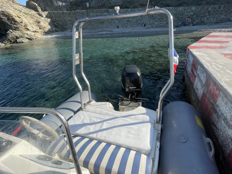 Yacht charter Six-Fours-les-Plages cheap Medline I