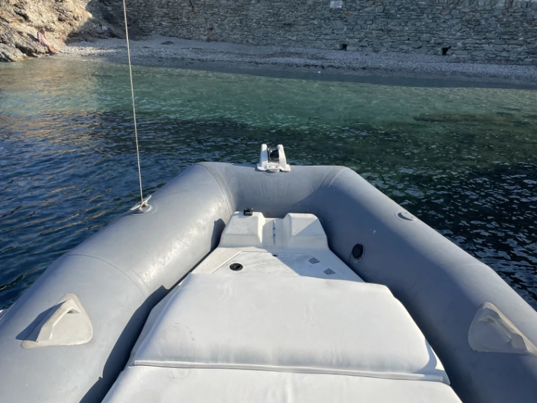 RIB rental in Six-Fours-les-Plages - Zodiac Medline I