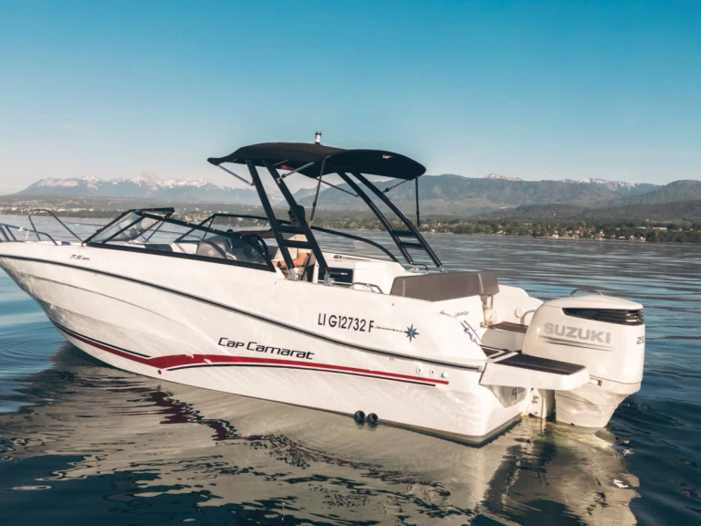 Motorboat rental with or without captain Jeanneau Sciez