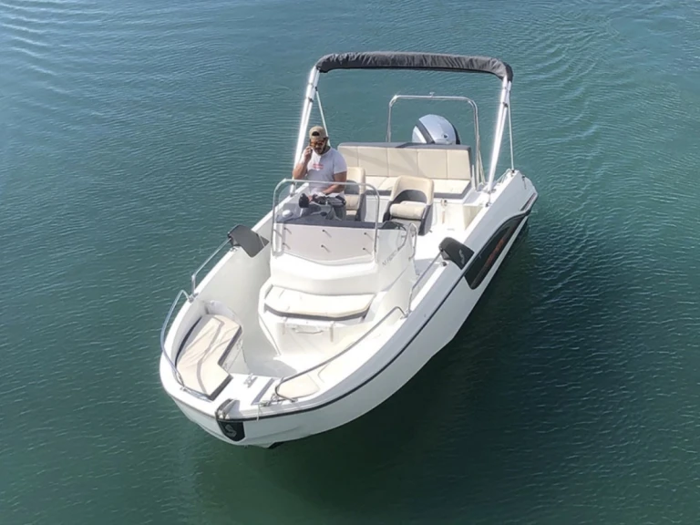 Yacht charter Marseille cheap Activ 605 Open Pack Sport