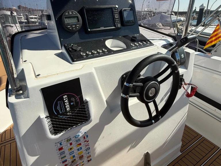 Motorboat for rent l'Escala at the best price