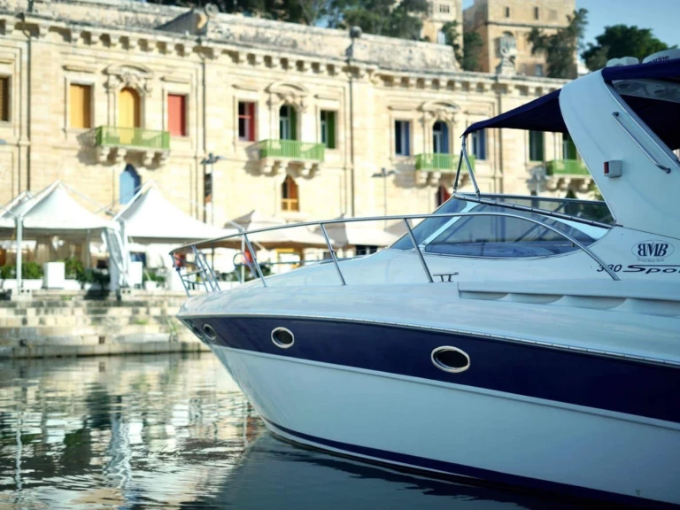 Boat rental Bavaria Bavaria 38 in Valletta on Samboat