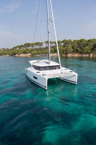 Catamaran rental with or without captain Fountaine Pajot Cannes