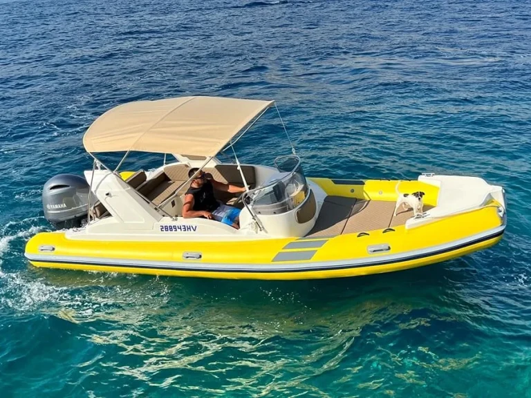 Yacht charter Hvar cheap B23F
