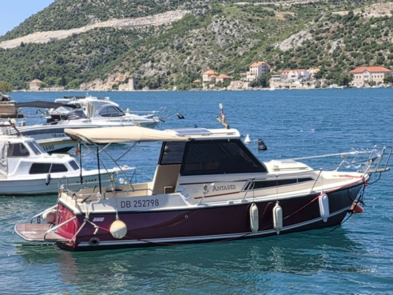 Motorboat rental in Dubrovnik - Bénéteau Antares 660