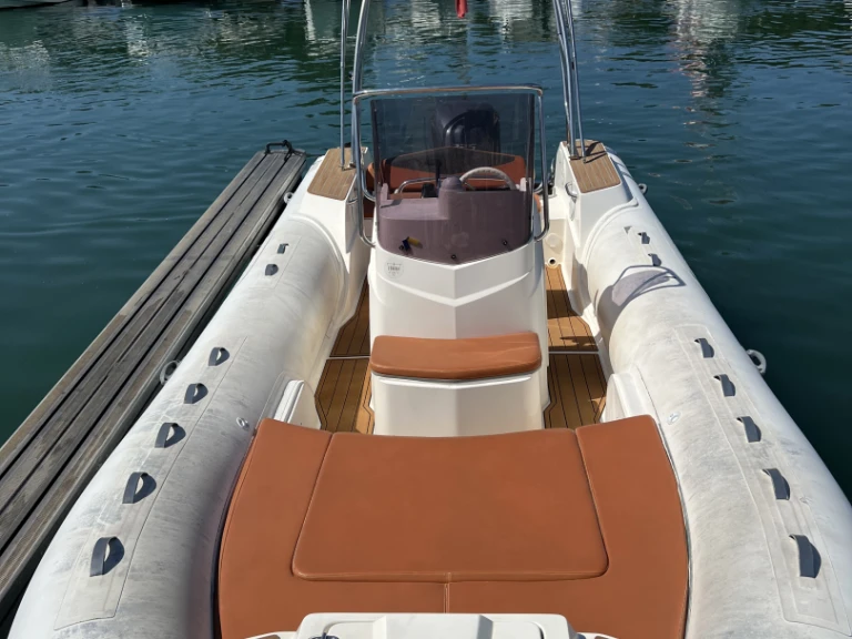Rent a Capelli Tempest 700 Marseille