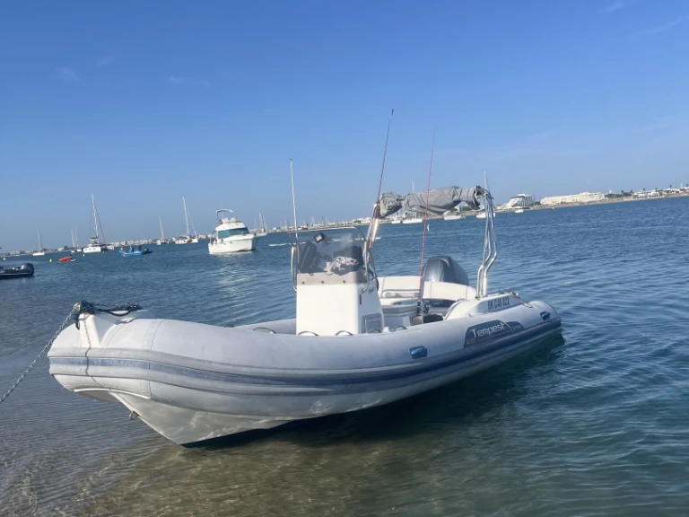 Rent a Capelli Tempest 626 Port-Camargue