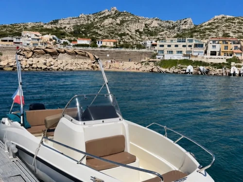 Motorboat rental in Marseille - Quicksilver Activ 505 Open