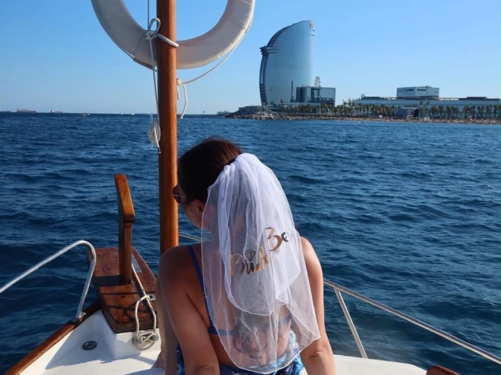 Boat rental Menorquin-Yachts Llevant 39 in Port Olímpic of Barcelona on Samboat