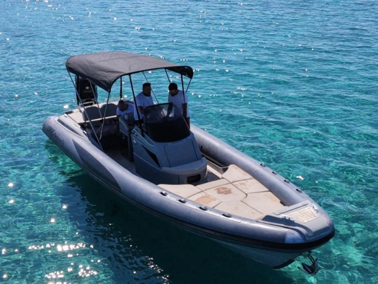 Lomac Adrenalina 9.0 in Porto-Vecchio on SamBoat