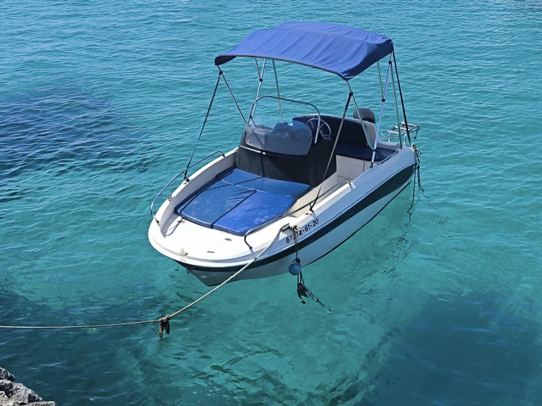 Boat rental Remus Remus 450 open in Ciutadella de Menorca on Samboat