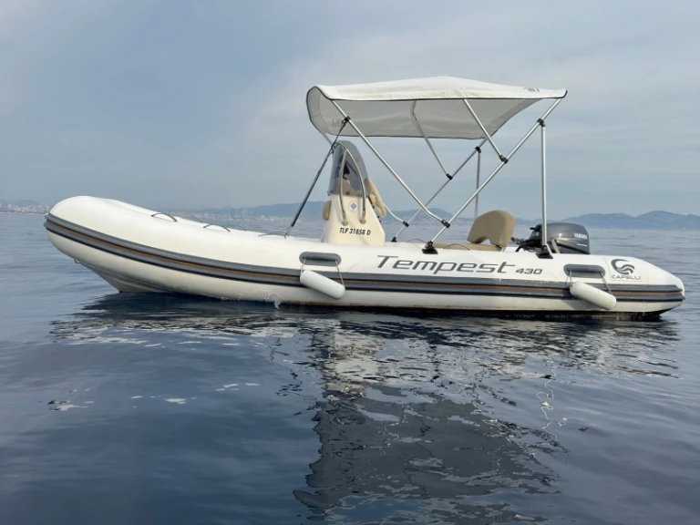 Boat rental Capelli Tempest 430 in Marseille on Samboat