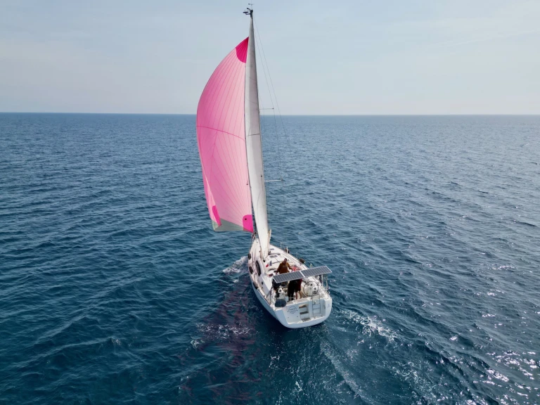 Sailboat rental in Bocas Del Toro - Bénéteau Oceanis 40