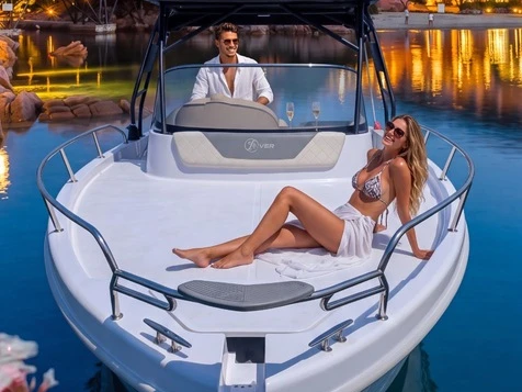 Saver Saver 750 Cabin  in Italy on SamBoat