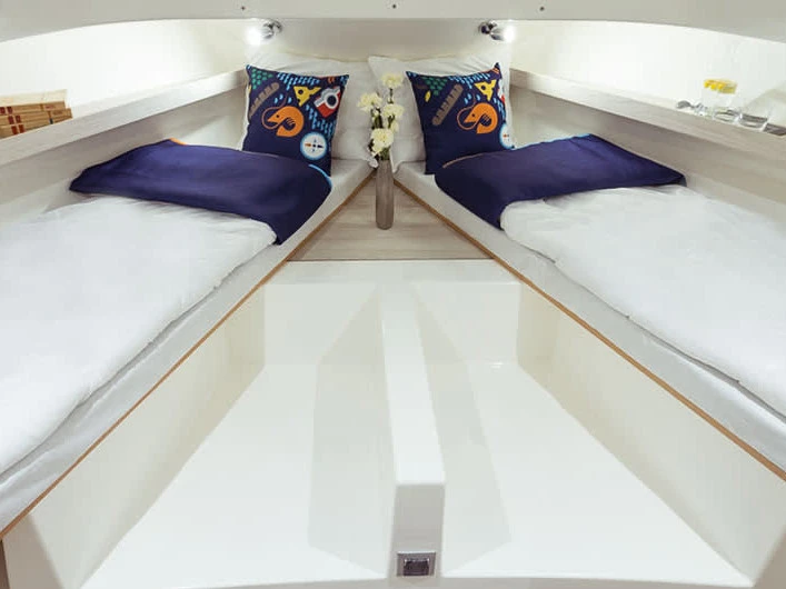 Rent a Le Boat Horizon 1 Homps