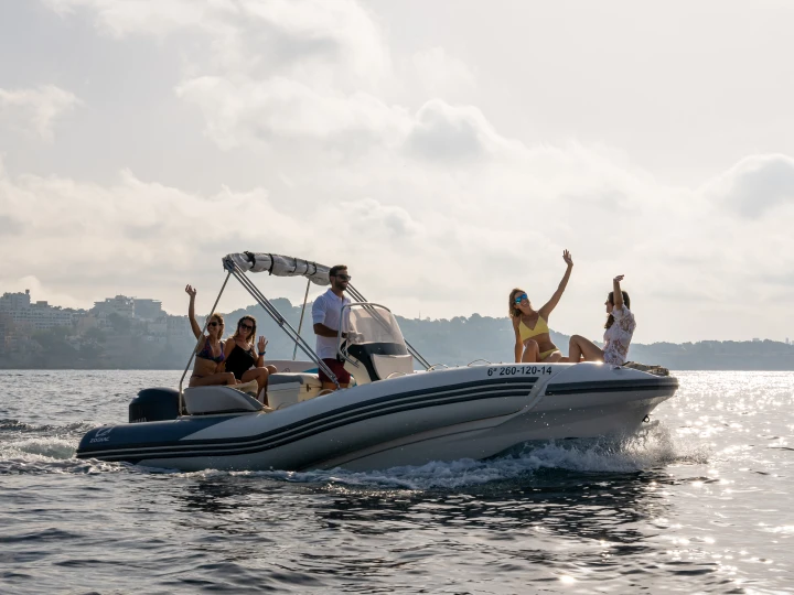 RIB rental in Palma de Mallorca - Zodiac NZo 600 