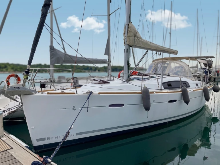Bénéteau Oceanis 40 in Bocas Del Toro on SamBoat