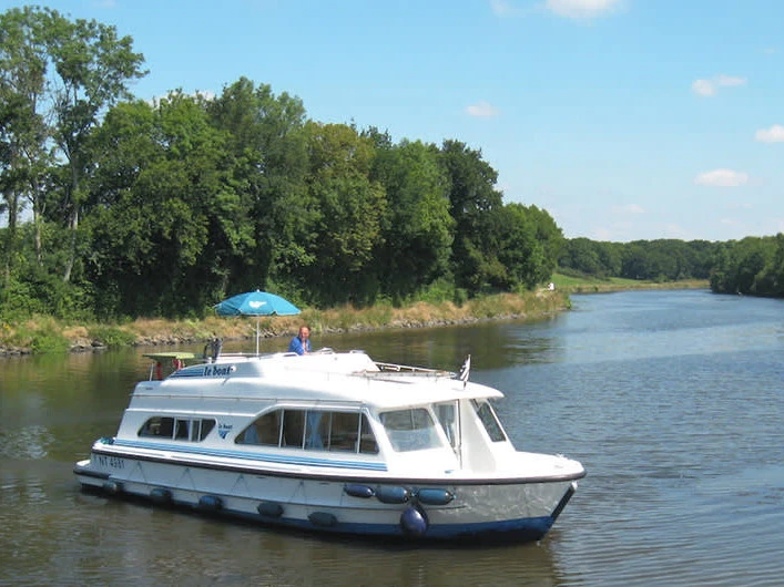 Boat rental Le Boat Tango in Castelnaudary on Samboat