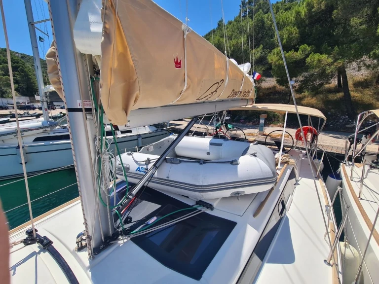 Boat rental Dufour Dufour 360 Grand Large in Zaton on Samboat