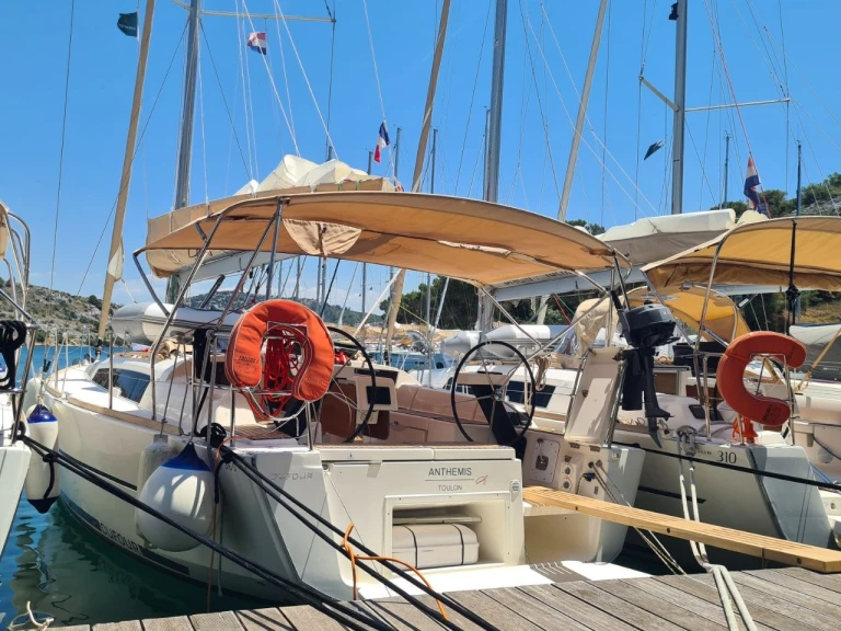 Sailboat rental with or without captain Dufour Zaton