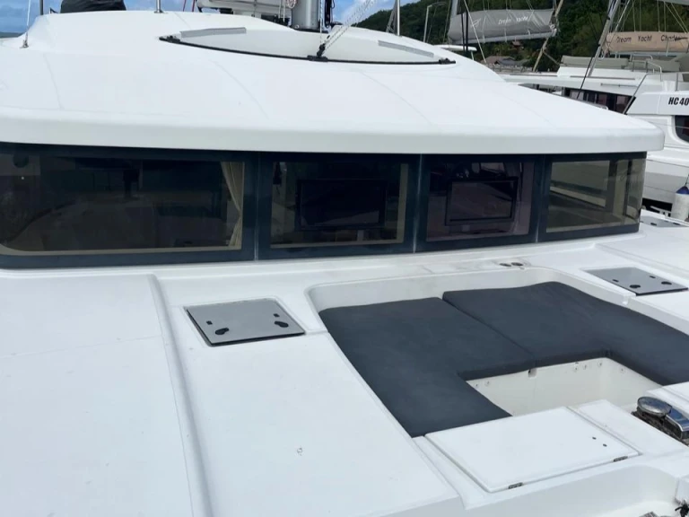 Catamaran rental in Praslin Island - Lagoon Lagoon 52 F
