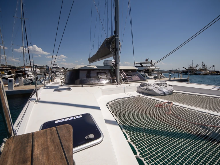 Bavaria Nautitech 40 open NEW - 4 + 2 cab. in Tribunj on SamBoat