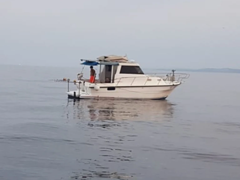 Yacht charter Općina Supetar cheap 800