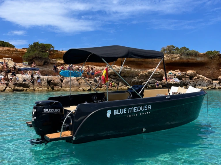 Yacht charter Ibiza Town cheap 585