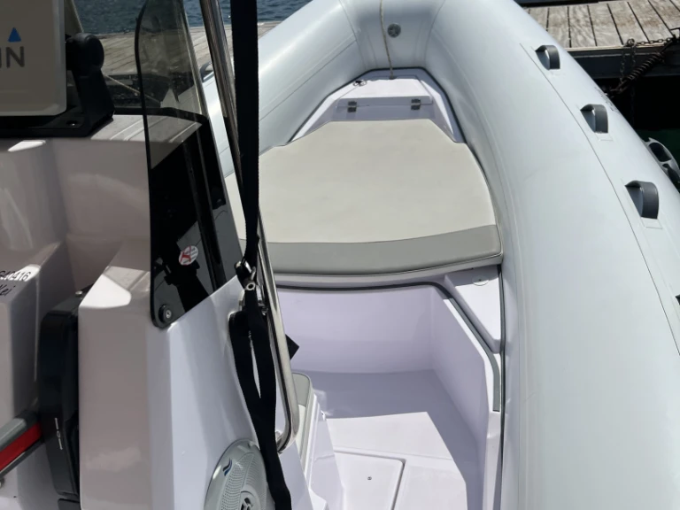 Selva D570FB in Sainte-Maxime on SamBoat