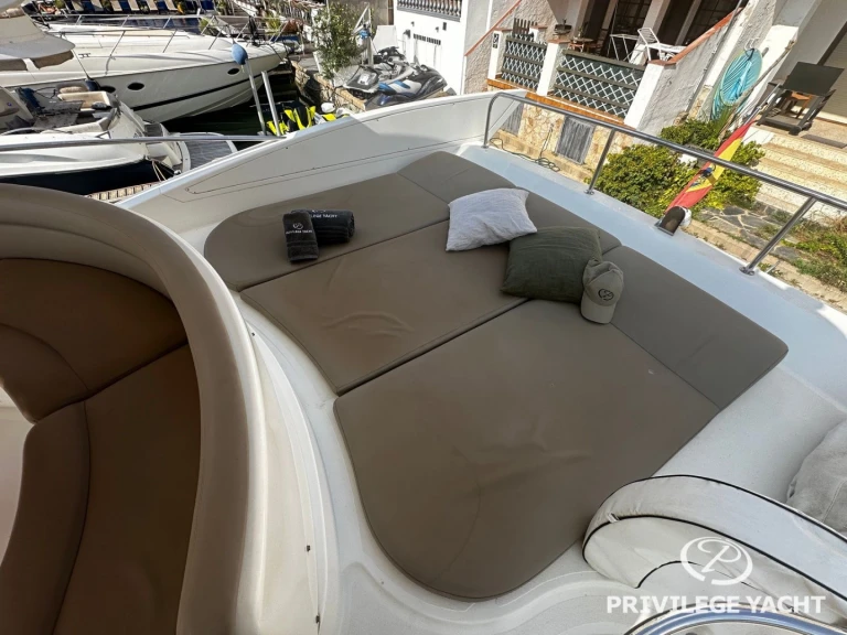 Yacht charter Roses cheap Azimut 55 Fly