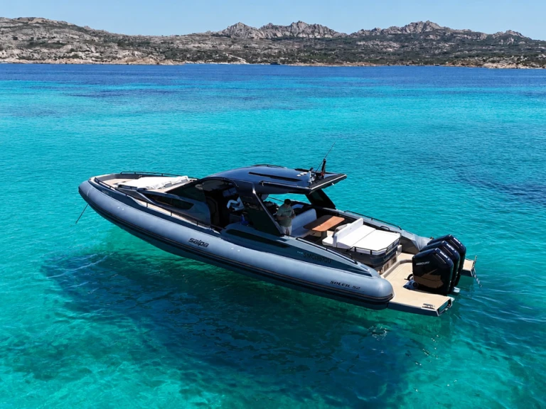 Motorboat rental with or without captain Salpa Poltu Quatu