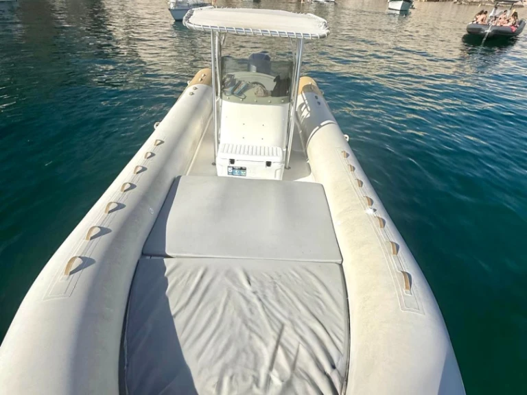 Yacht charter Marseille cheap Capelli 900 Sun