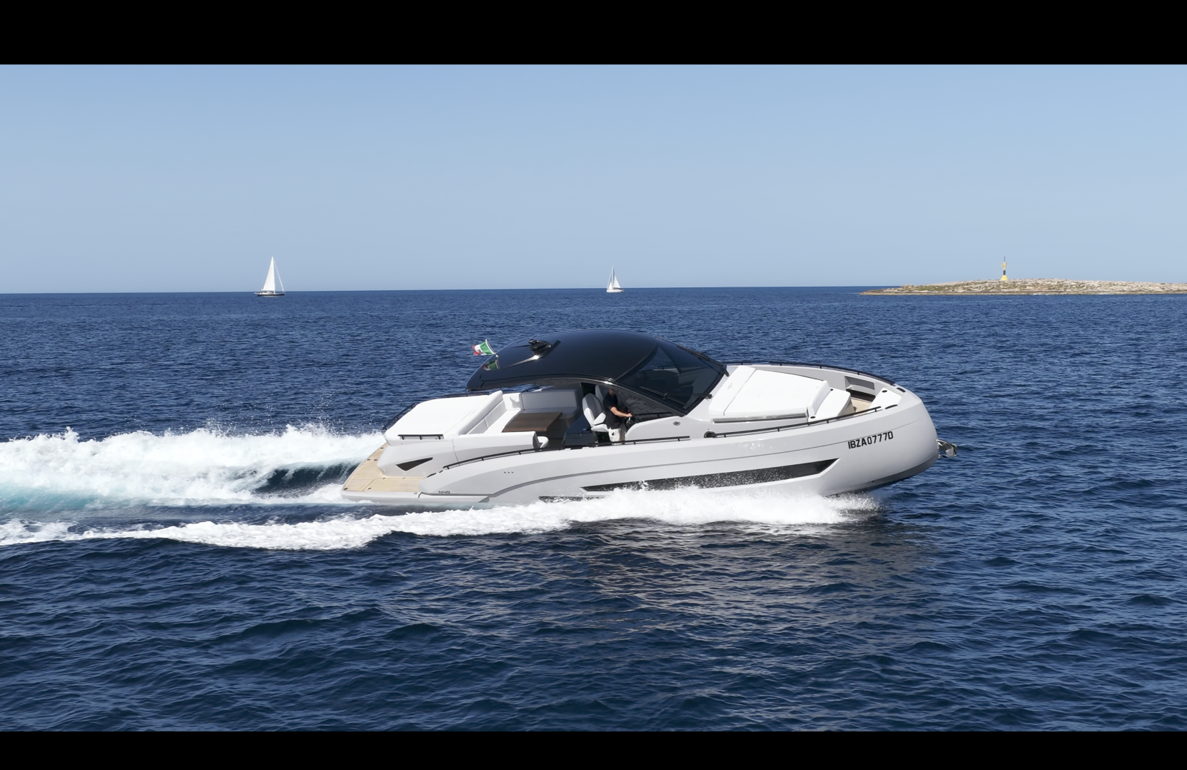 Motorboat for rent Marina Botafoch at the best price