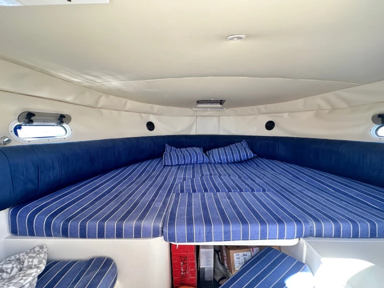Fiart Fiart 27 Sport charter bareboat or captained in  Beaulieu-sur-Mer