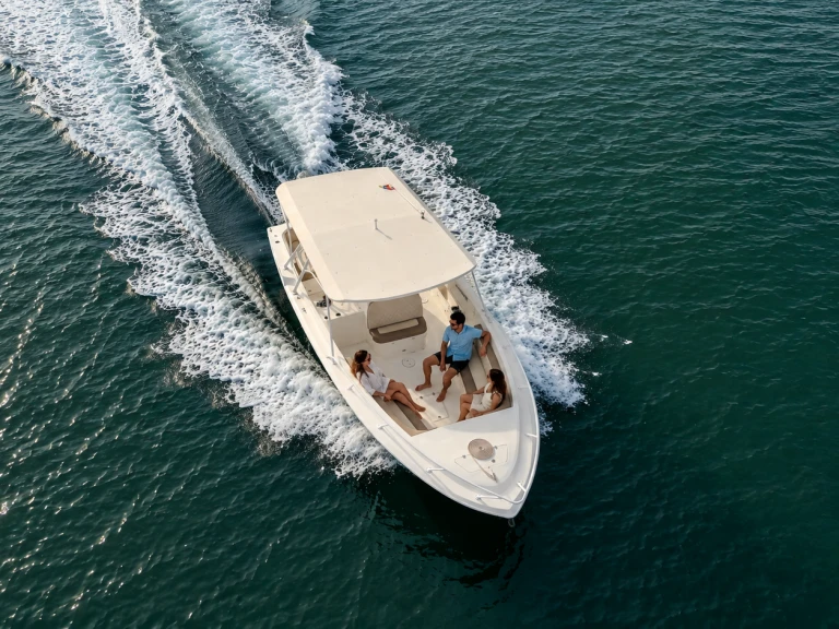 Boat rental Custom Made custom in Bahía de Cartagena de Indias on Samboat
