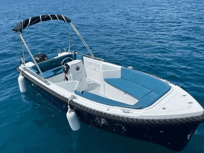 Yacht charter Sant Andreu de Llavaneres cheap Silver 495