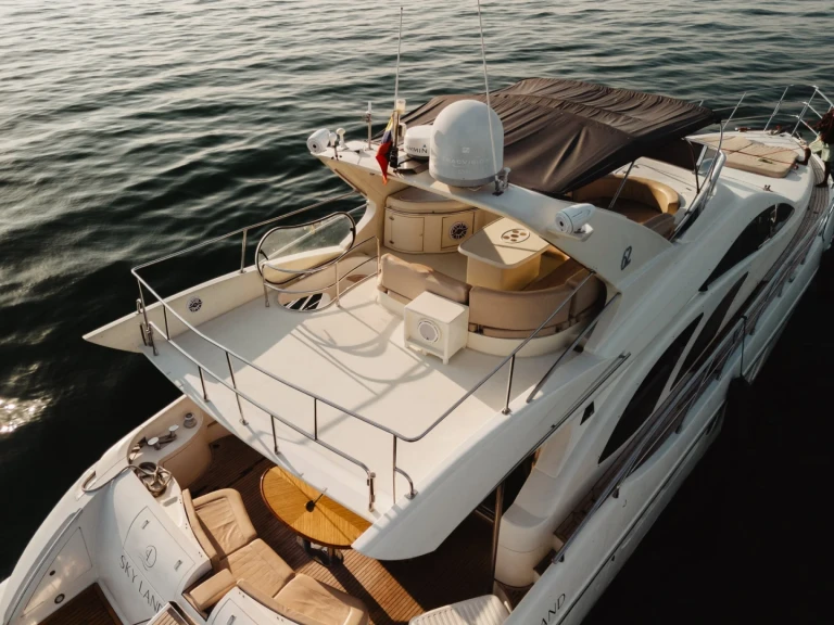 Rent a Custom Made custom Bahía de Cartagena de Indias
