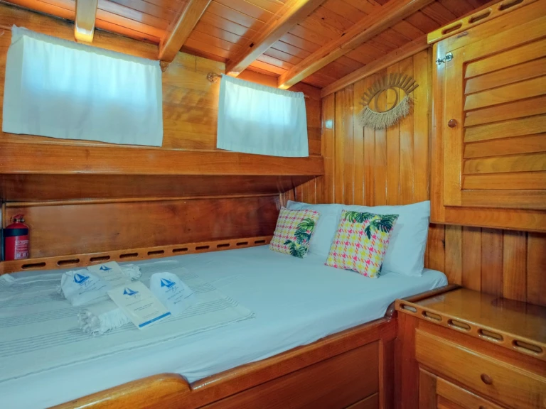 Yacht charter Fethiye cheap Gulet
