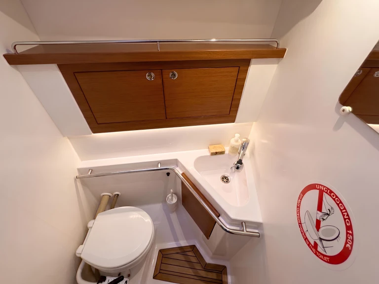 Yacht charter Pula cheap Impression 45.1