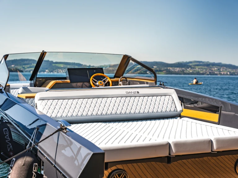 Boat rental GANZ Boats Ovation 7X in Zurich on Samboat
