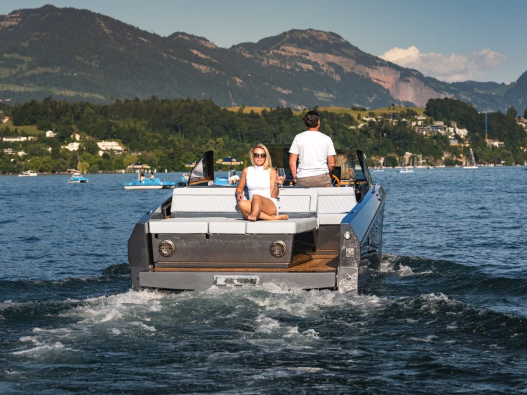 Bareboat Rental Motorboat GANZ Boats with a boat licence