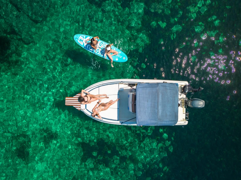 Bareboat Rental Motorboat Arkos with a boat licence