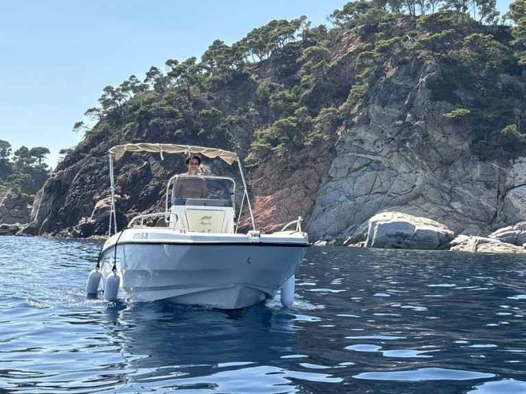 Motorboat rental with or without captain Marine Palamós