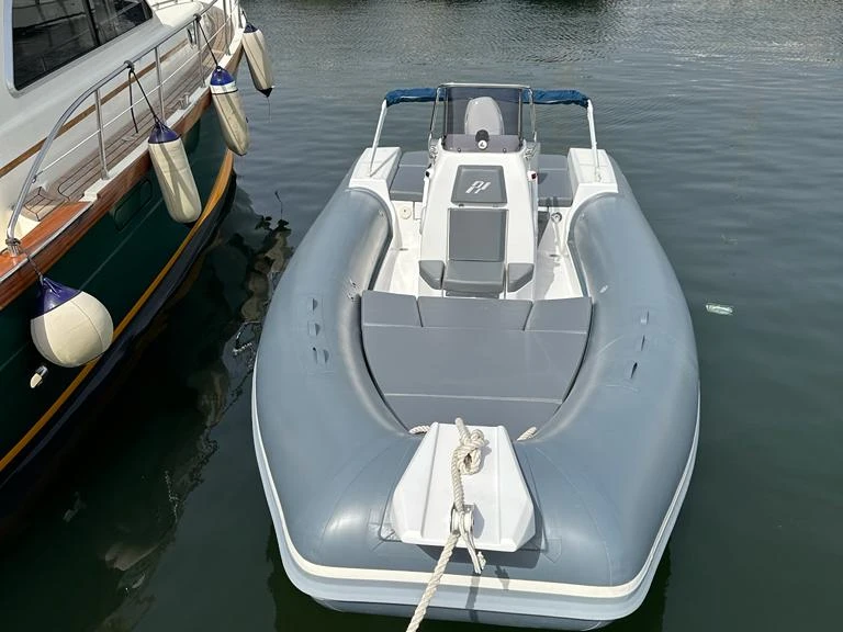 RIB for rent Porto di Mergellina at the best price