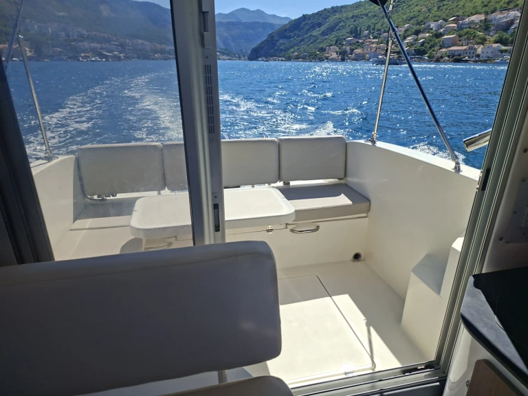 Quicksilver Activ 705 Weekend in Dubrovnik on SamBoat